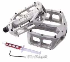 DMR V8 Classic Hopea Polkimet